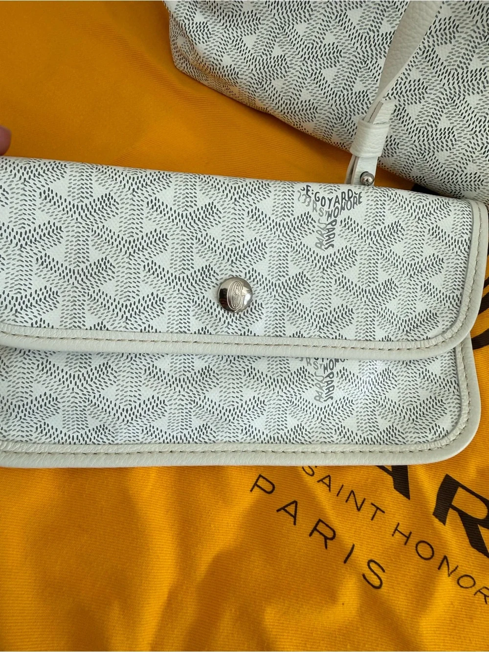 Goyard Saint Louis Tote in Ivory White with Matching Pouch